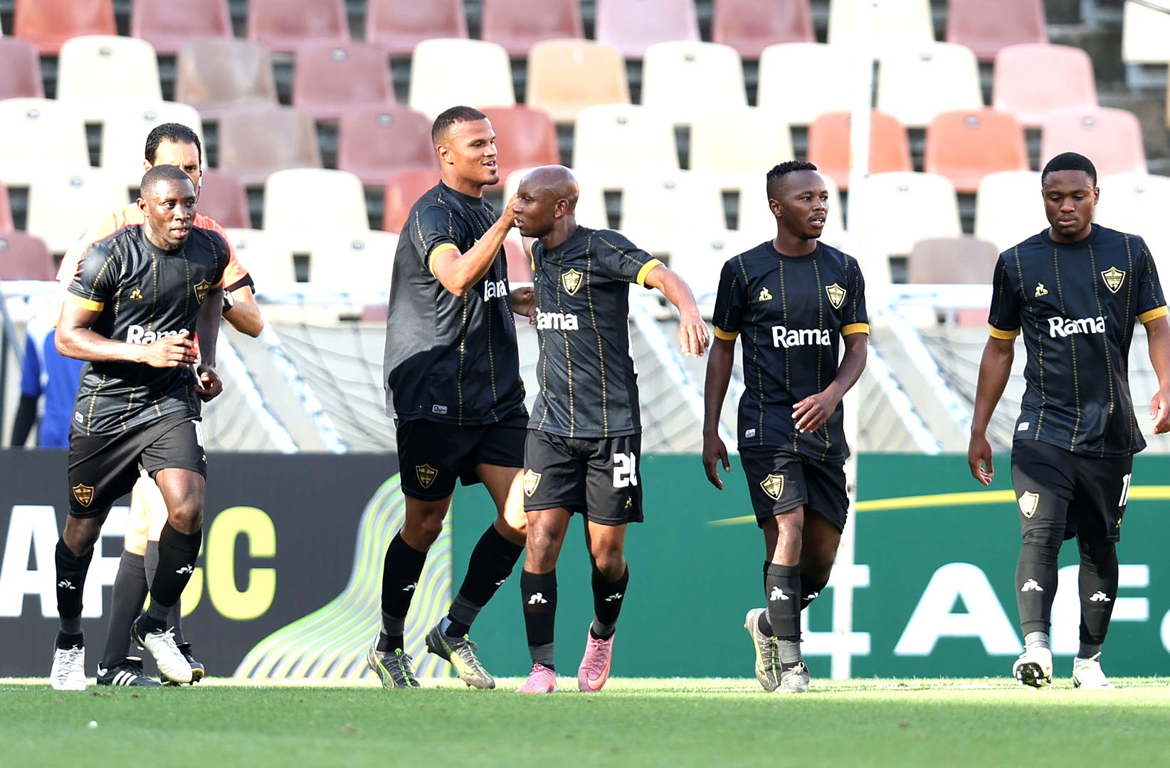 كأس الكونفيدرالية الإفريقية توتال إنيرجيز: هدف دراوي يمنح فوزا ثمينا لنادي اتحاد الجزائر في المغرب أمام نادي أولمبيك آسفي